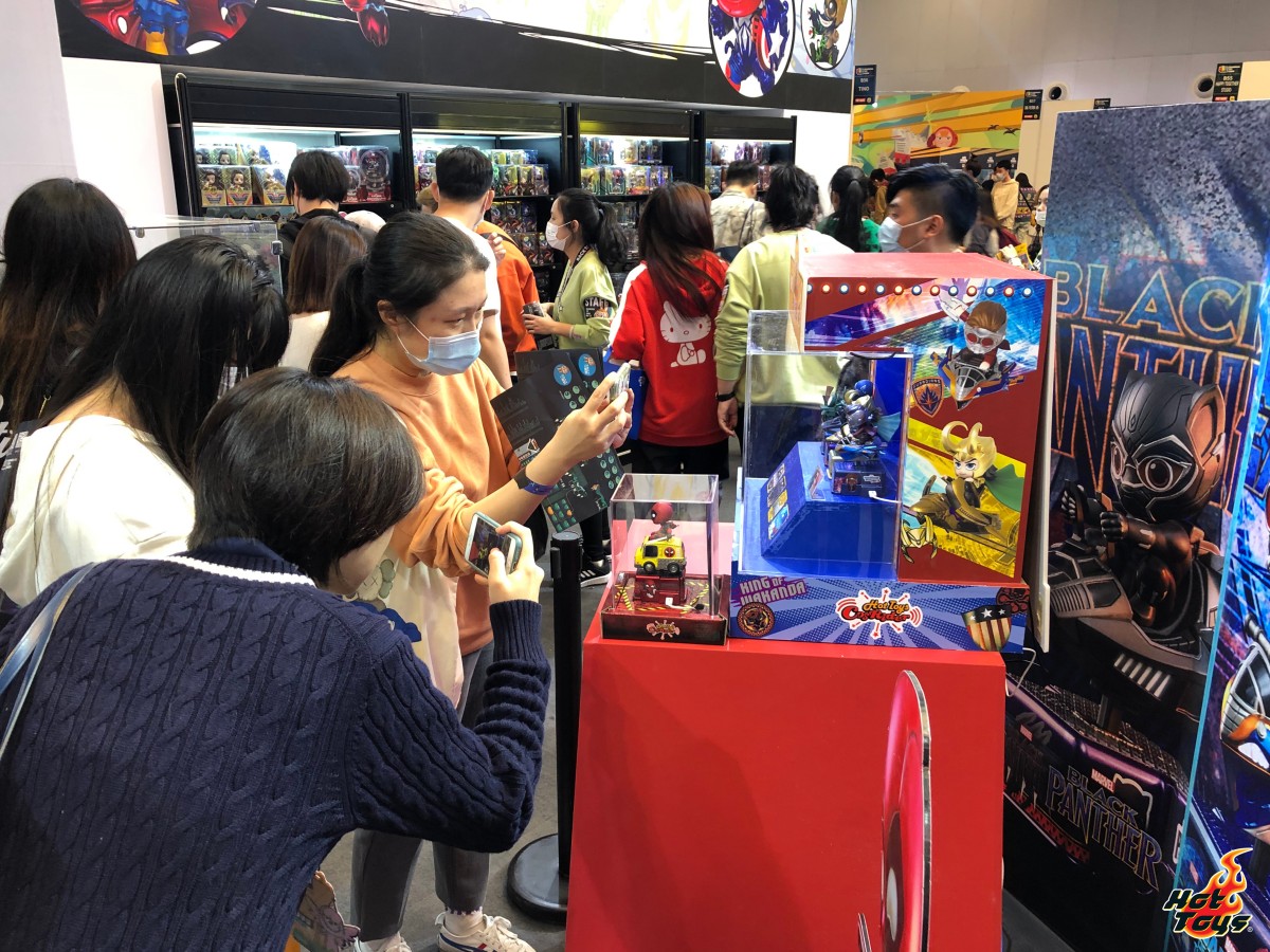 潮玩展会现场图.jpg